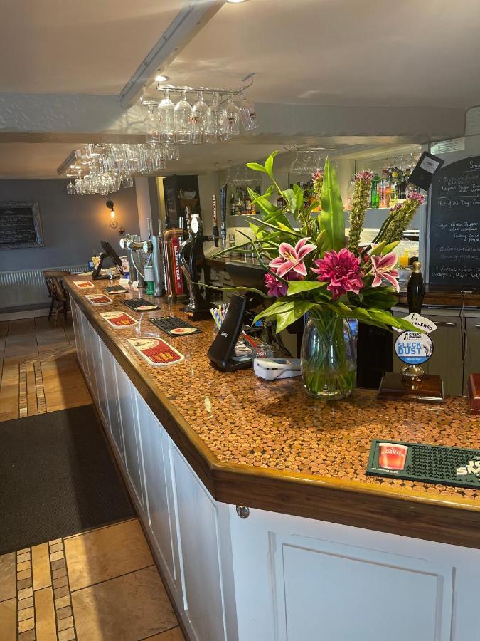 The Railway Inn Rise Экстерьер фото