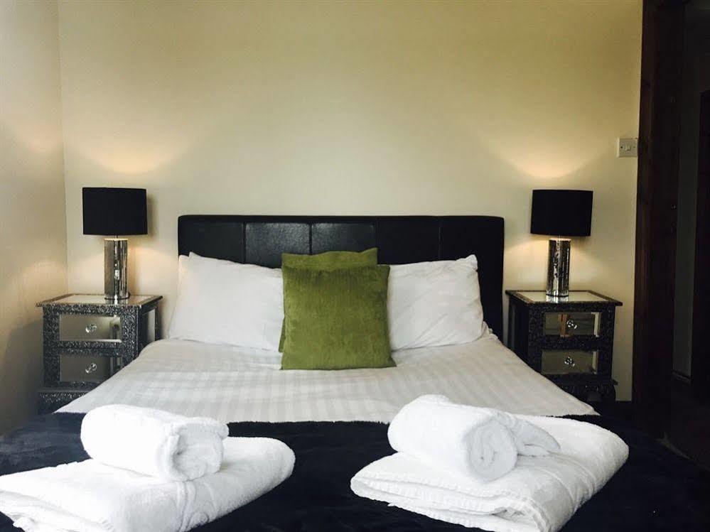 The Railway Inn Rise Экстерьер фото